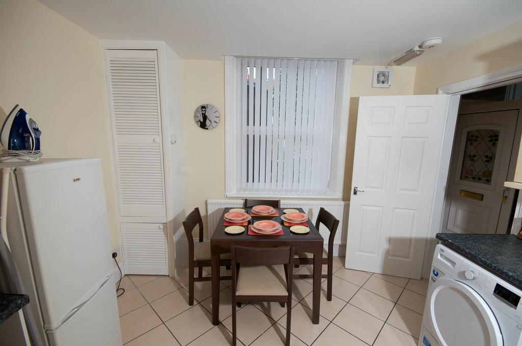Marley Mansion Apartments - Borough Birkenhead Zimmer foto